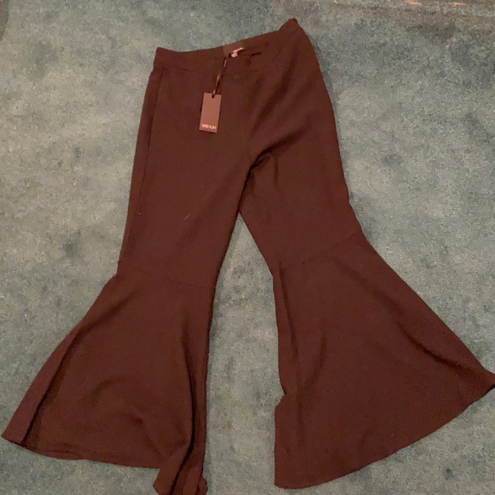 Anthropologie black Capri flare leg pants